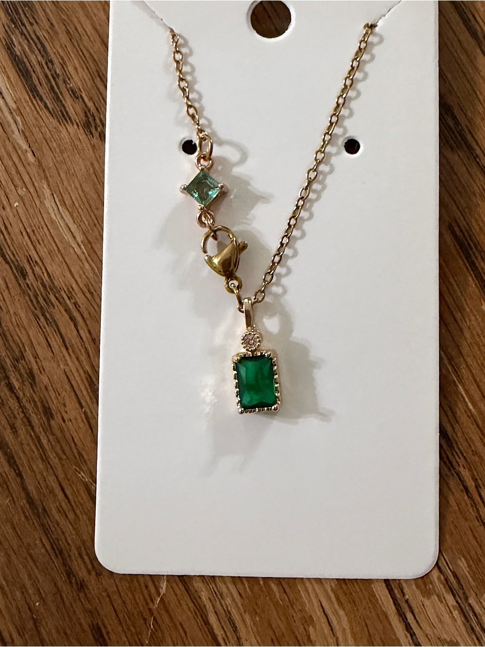 Gold tone Necklace with Emerald Green Pendant